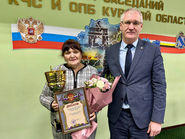 Лучшие народные дружинники Курской области получили награды за победу в ежегодном конкурсе