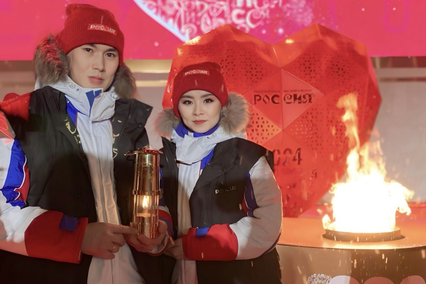 На Выставке "Россия" зажгли семейный очаг!